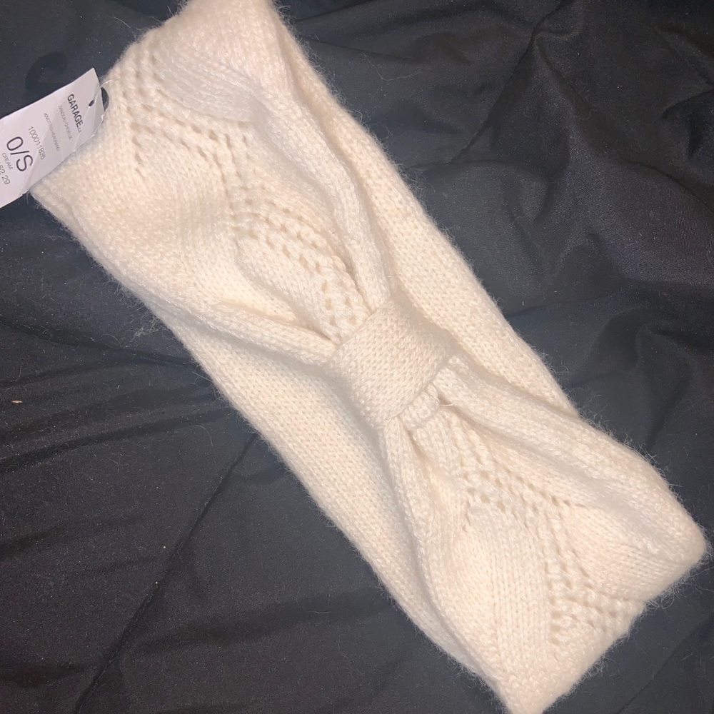 NWT cozy headband